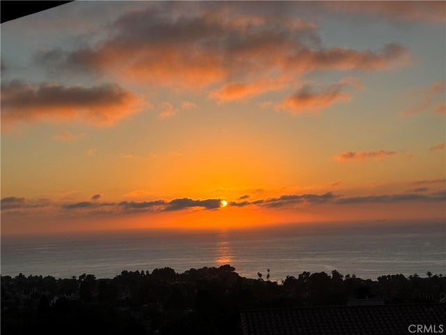 2560 Via Sanchez, Palos Verdes Estates.