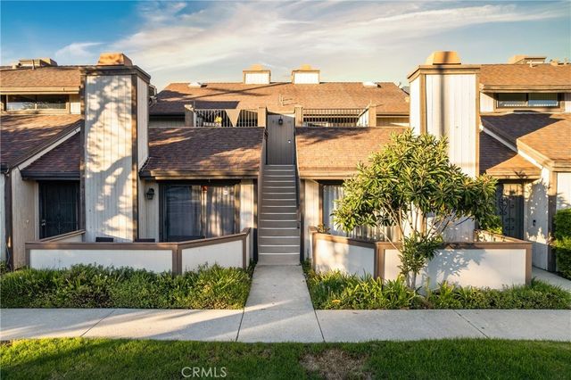 22421 Sherman Way # 10, West Hills