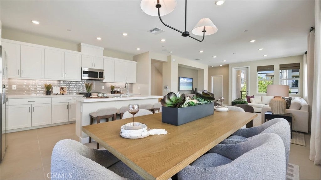 Photo of Listing #OC25268404