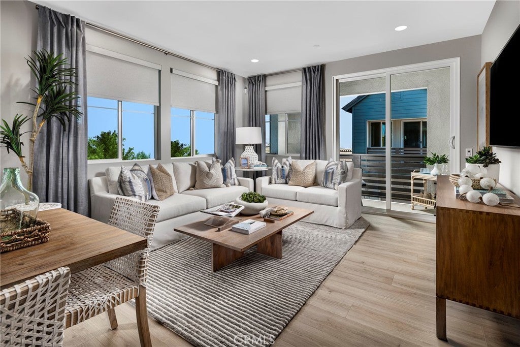 Photo of Listing #OC25268481