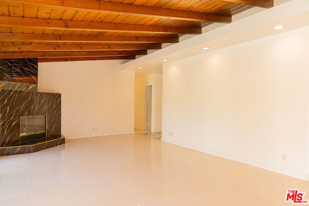 Photo of Listing #25624071