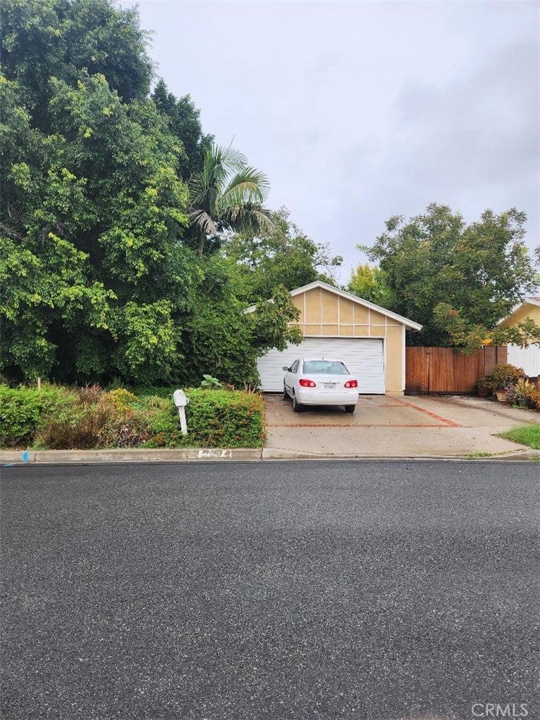 Photo of Listing #SR25260461