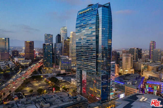 900 W Olympic Boulevard # 49c, Los Angeles