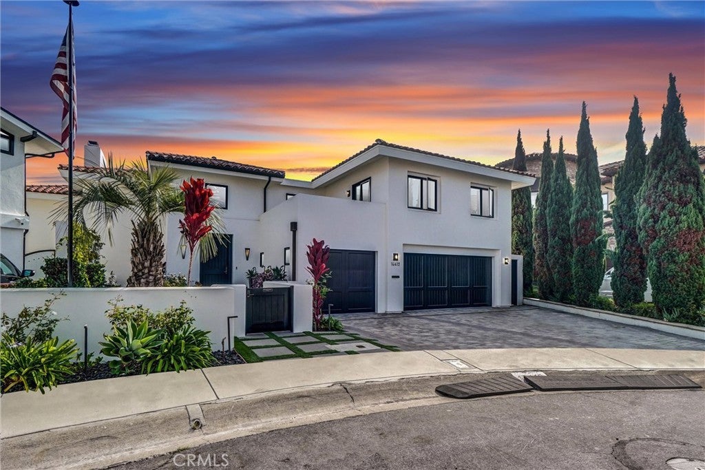 16412 Ardsley Circle, Huntington Beach