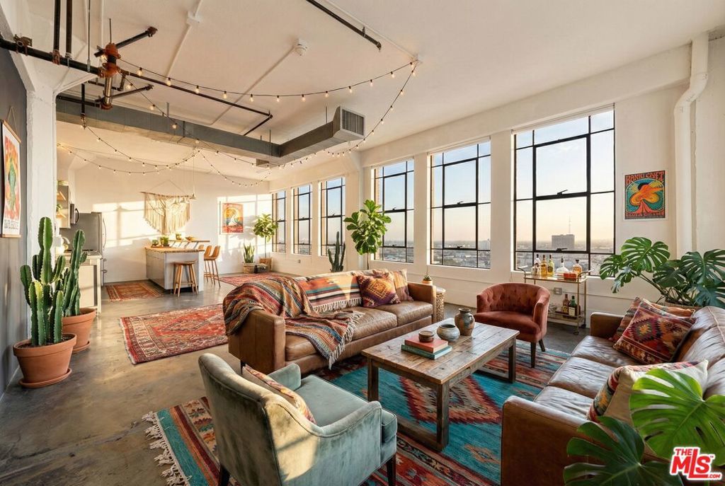 Photo of Listing #25624209