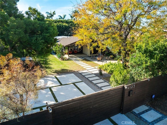 4123 North Virginia Road, Long Beach