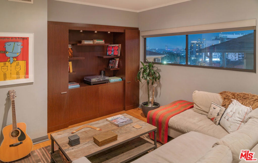 Photo of Listing #25623087