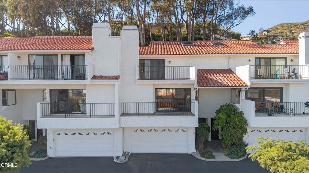 Photo of Listing #V1-33604