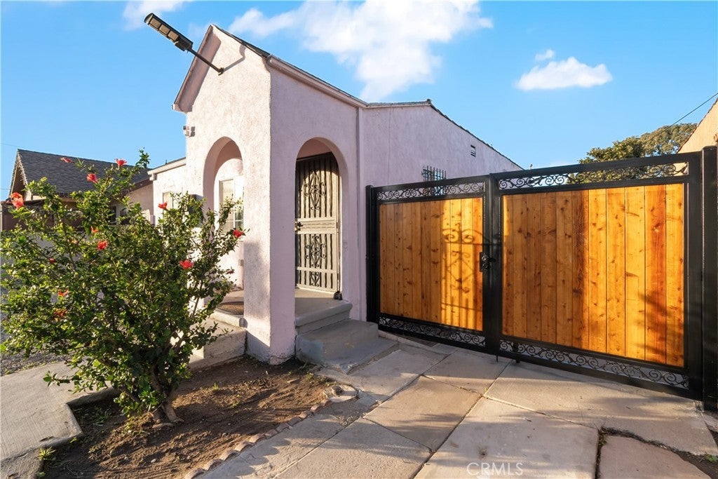 Photo of Listing #SR25268482