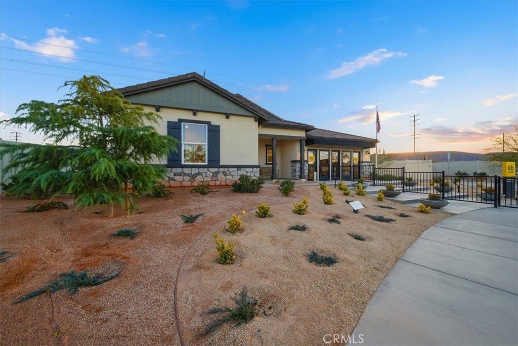 Photo of Listing #IV25266567