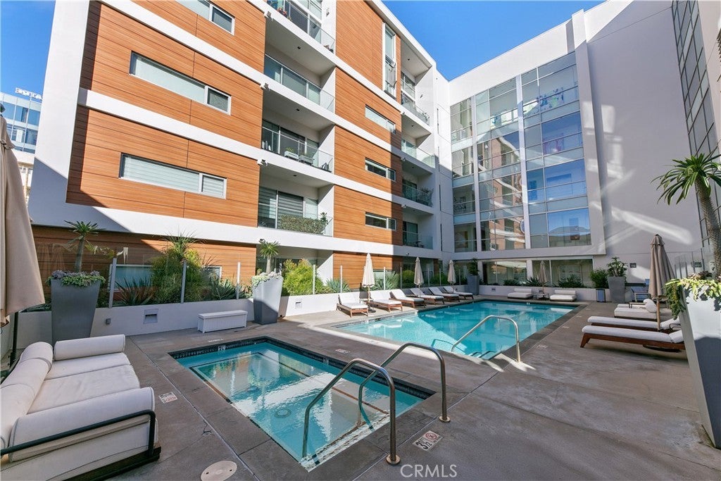 Photo of Listing #SR25268365