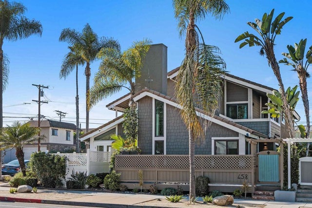 458 3rd Street, Encinitas.