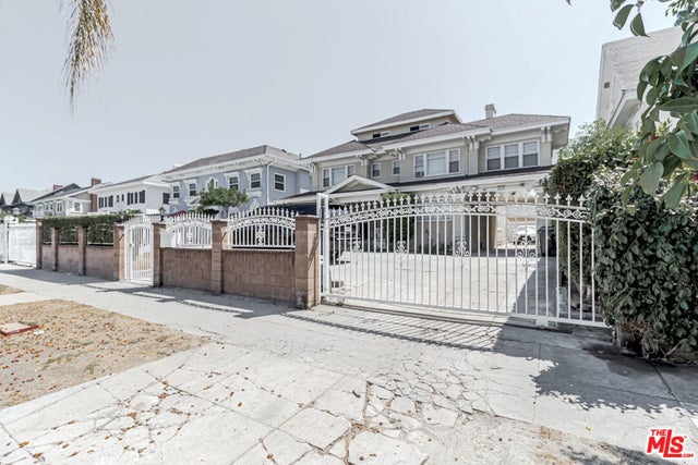 450 S Serrano Avenue, Los Angeles