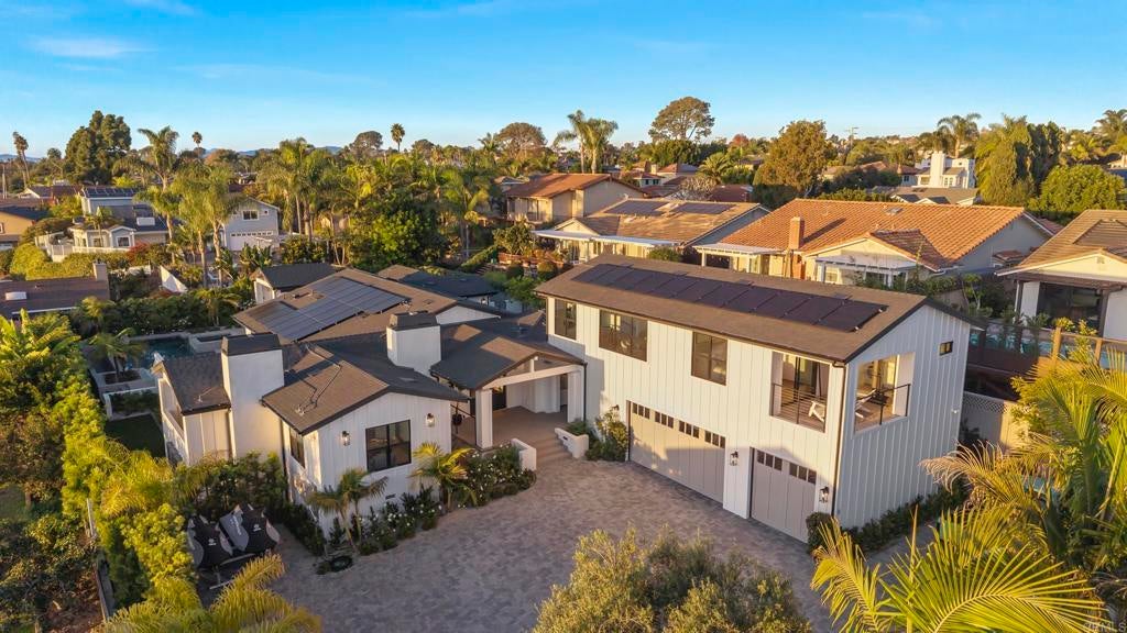 Photo of Listing #PTP2508899