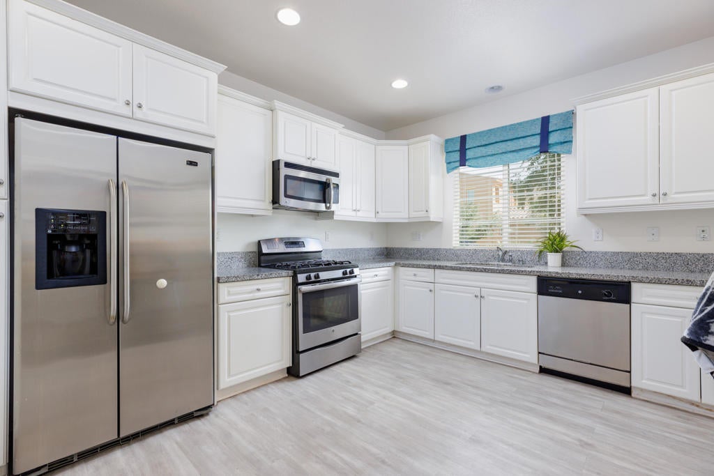 444 Via De La Paz, Palm Desert