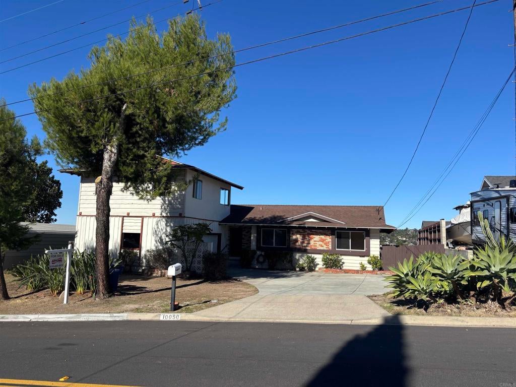 Photo of Listing #PTP2508902