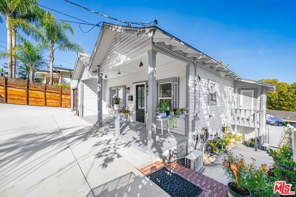 Photo of Listing #25619845