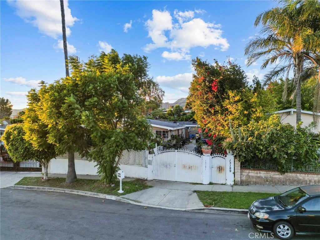 Photo of Listing #SR25268948