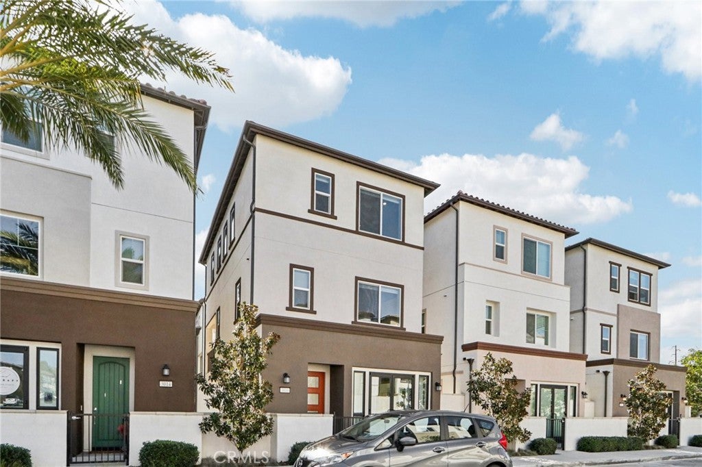 Photo of Listing #SR25269432