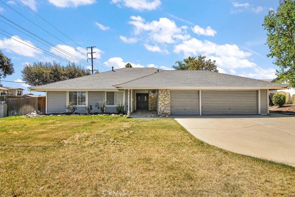 Photo of Listing #RS25269582