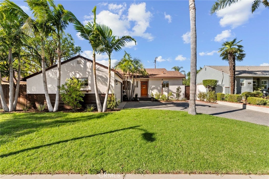 Photo of Listing #SR25268423