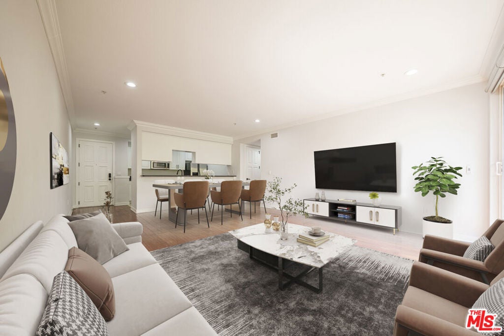 Photo of Listing #25624441