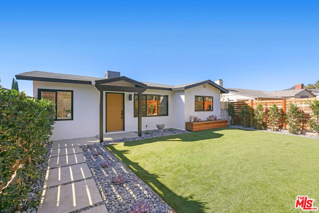 Photo of Listing #25623867