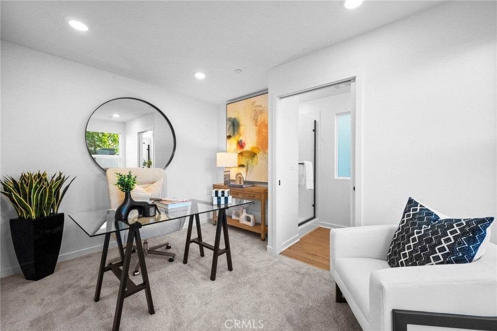 Photo of Listing #NP25267229