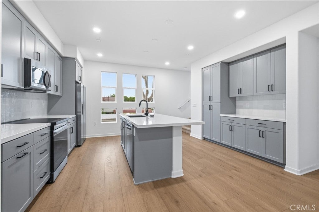 Photo of Listing #NP25267229