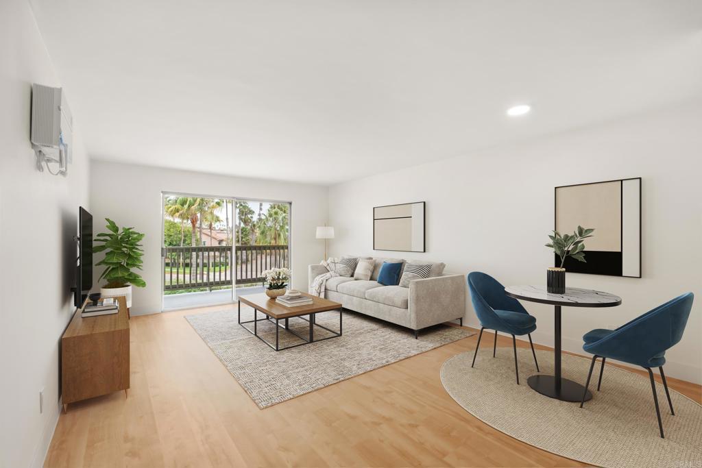 Photo of Listing #PTP2508932