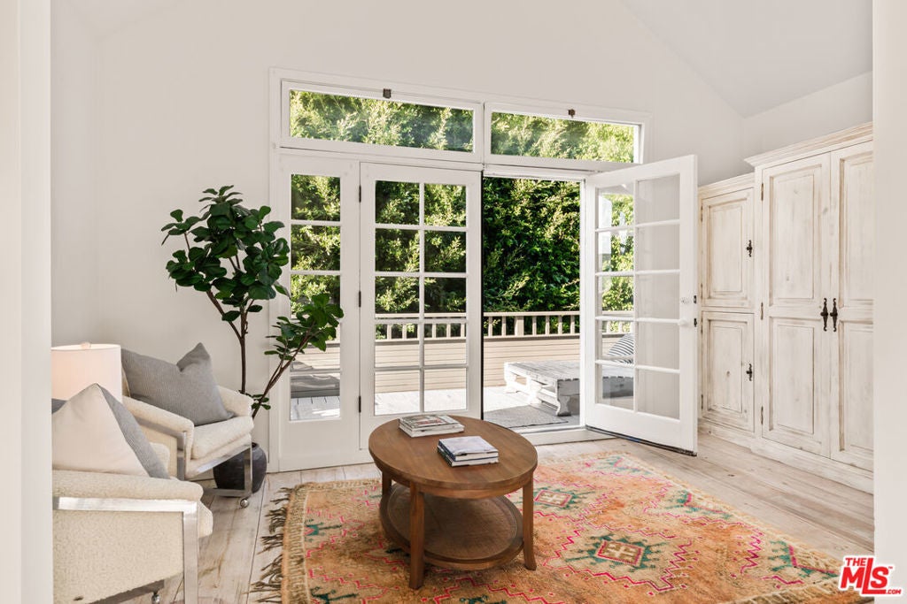 Photo of Listing #25621159