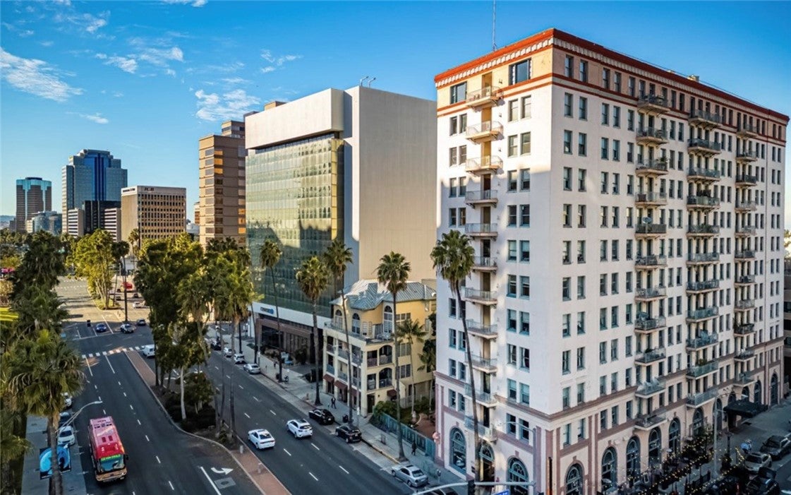 Photo of Listing #PW25270208