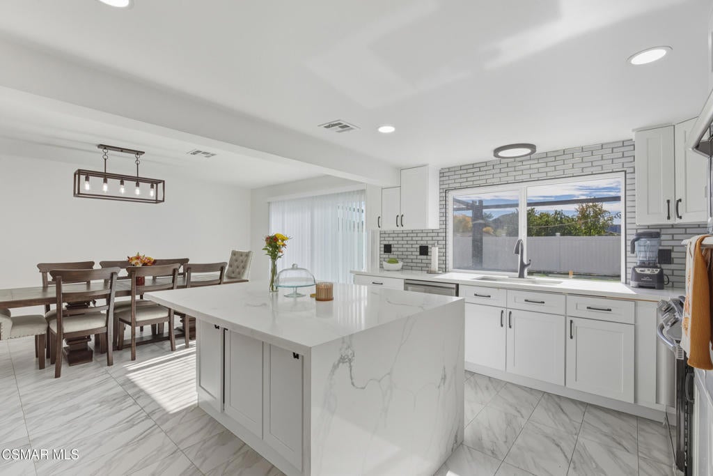 Photo of Listing #225005824