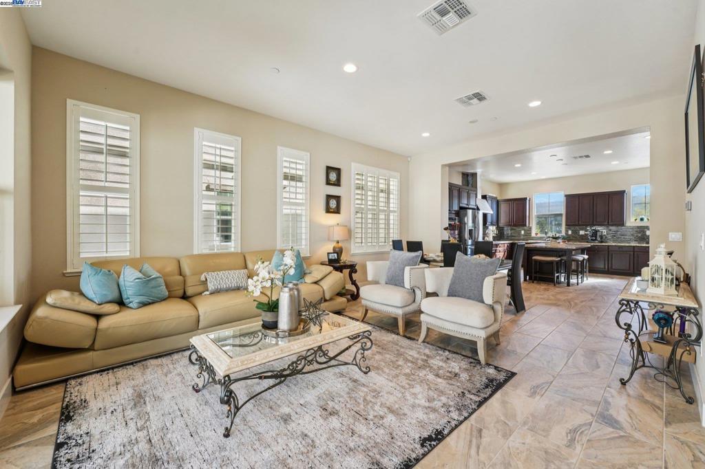 Photo of Listing #41118649