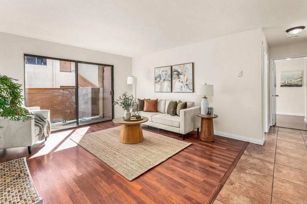 Photo of Listing #PTP2508944