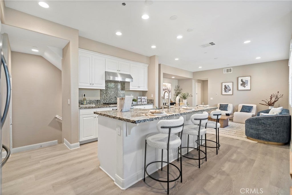 Photo of Listing #WS25270586