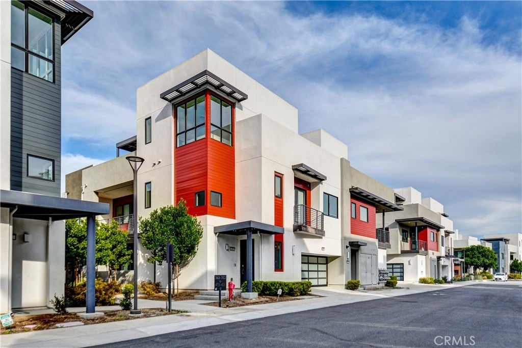 Photo of Listing #PW25268755