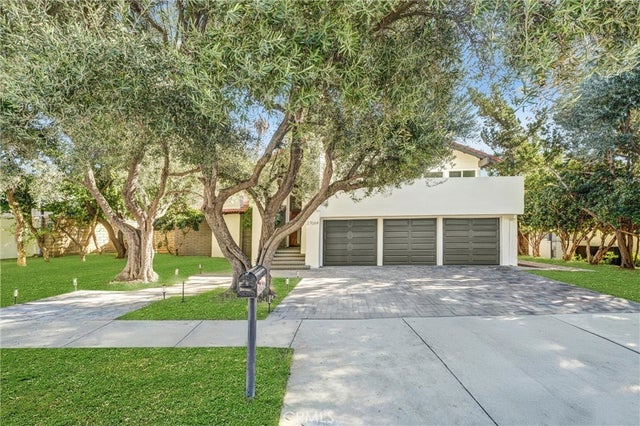 27064 Esward Drive, Calabasas