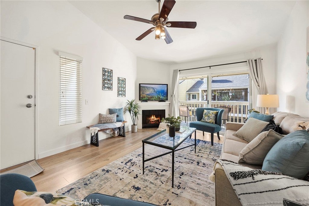 Photo of Listing #PW25270597