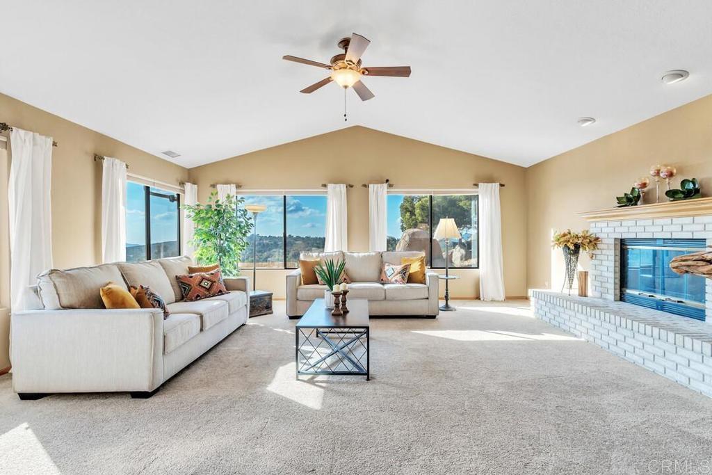 Photo of Listing #PTP2508957