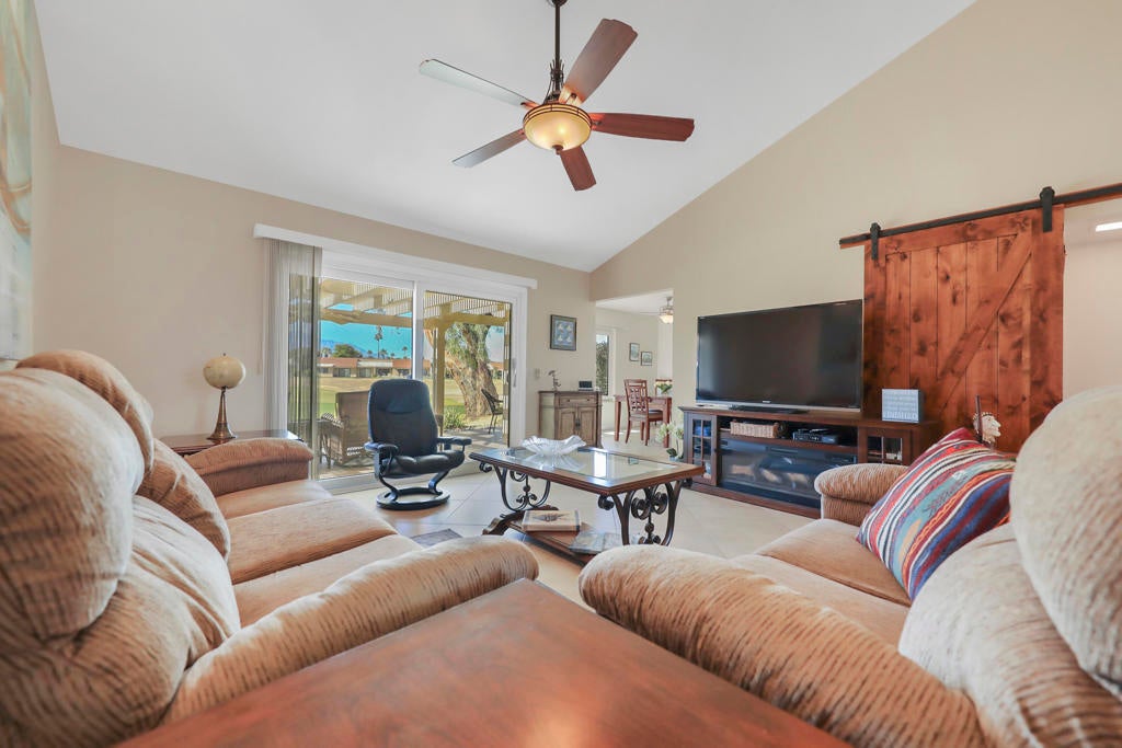 40469 Preston Trail, Palm Desert