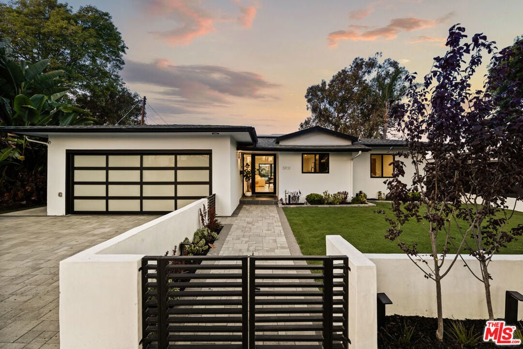 Photo of Listing #25623299