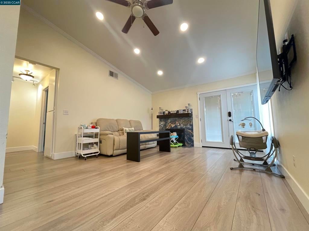 Photo of Listing #41118714