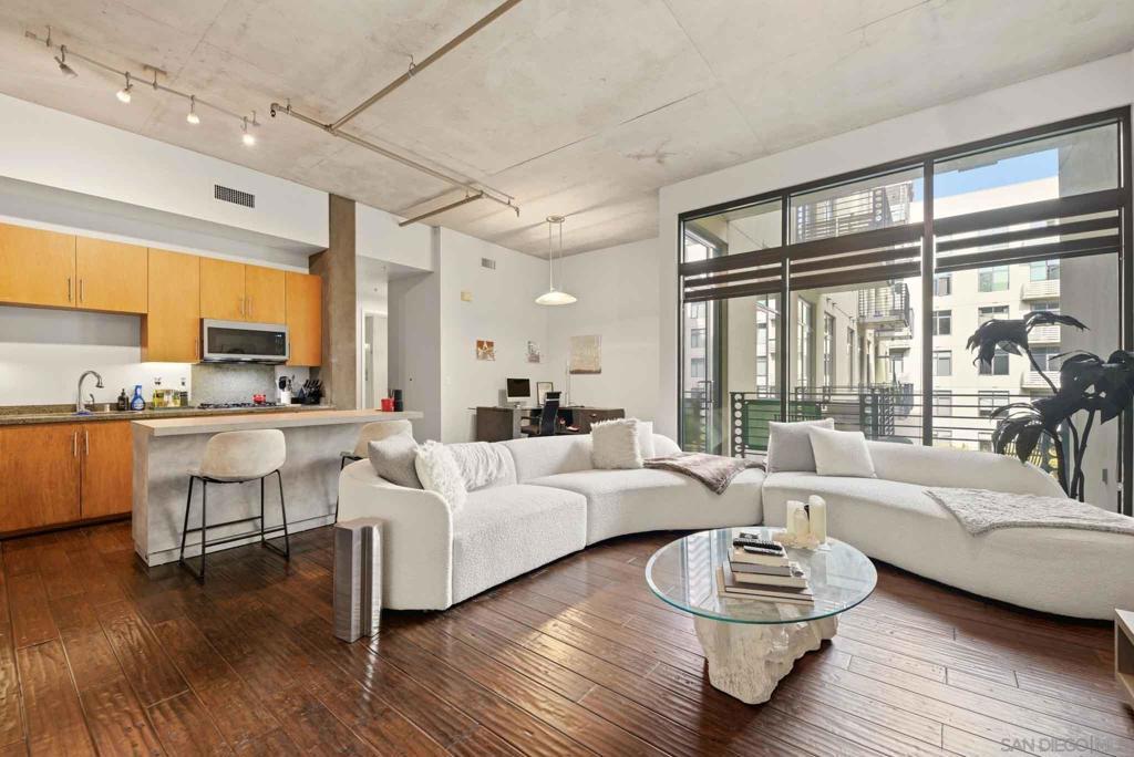 1050 Island Ave 422, San Diego