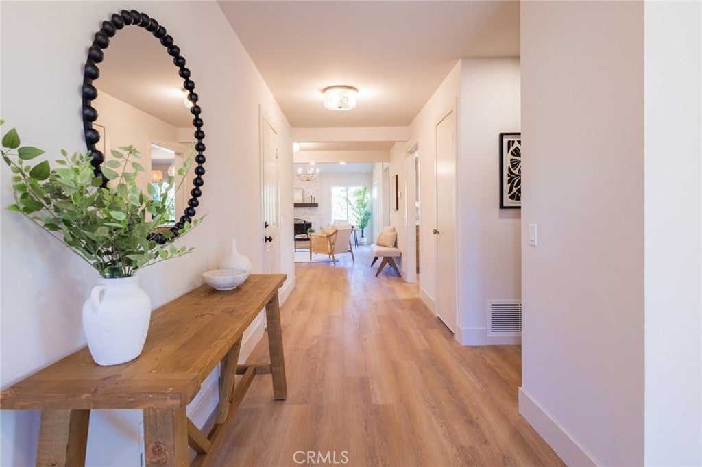 Photo of Listing #SW25271176