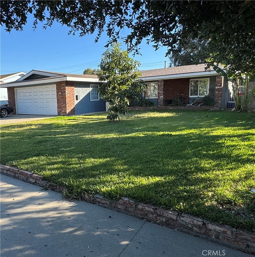 Photo of Listing #DW25271208