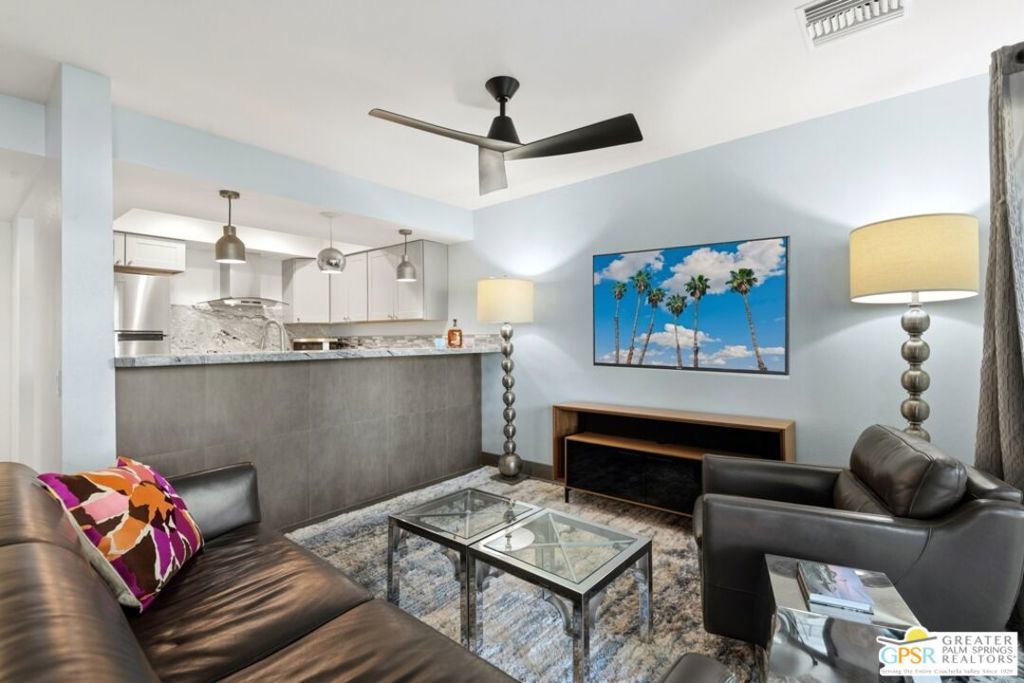 1725 N Via Miraleste # 2111, Palm Springs