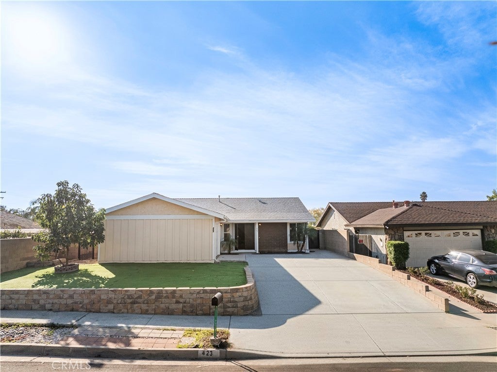 Photo of Listing #SW25271423