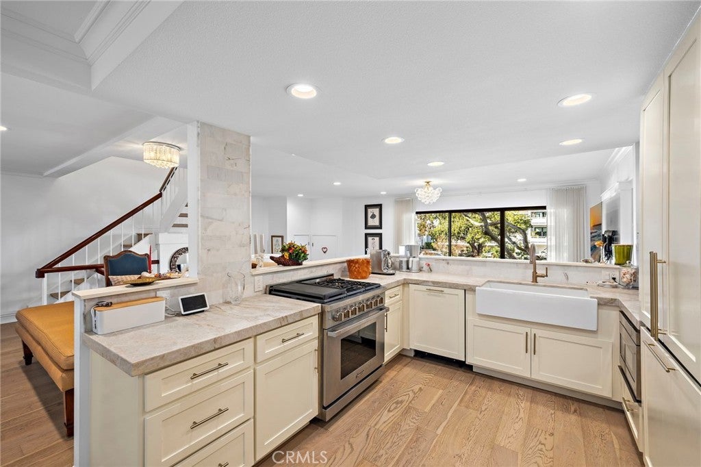 Photo of Listing #NP25269315