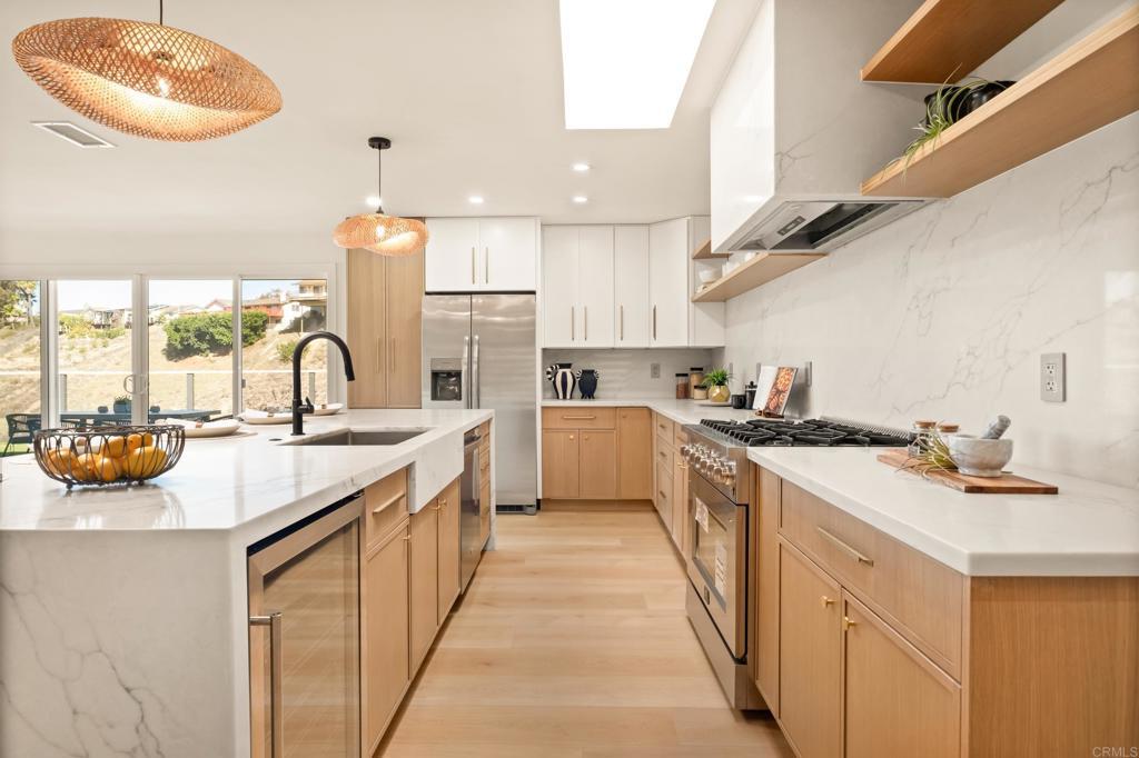 Photo of Listing #PTP2508995